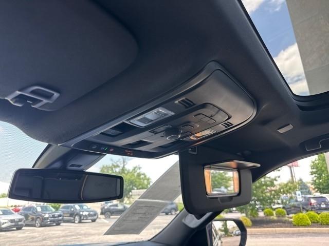 GMC Yukon XL 4WD 4dr AT4 2022