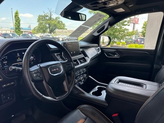 GMC Yukon XL 4WD 4dr AT4 2022