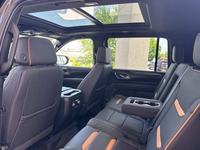 GMC Yukon XL 4WD 4dr AT4 2022