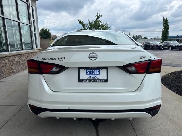 Nissan Altima 2.5 SV Sedan 2024
