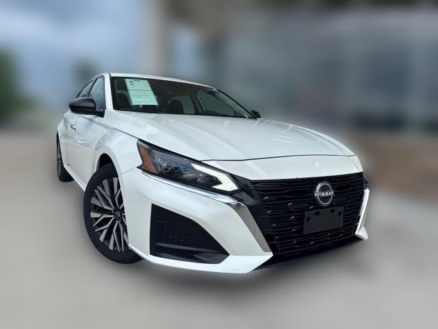 2024 Nissan Altima 2.5 SV Sedan
