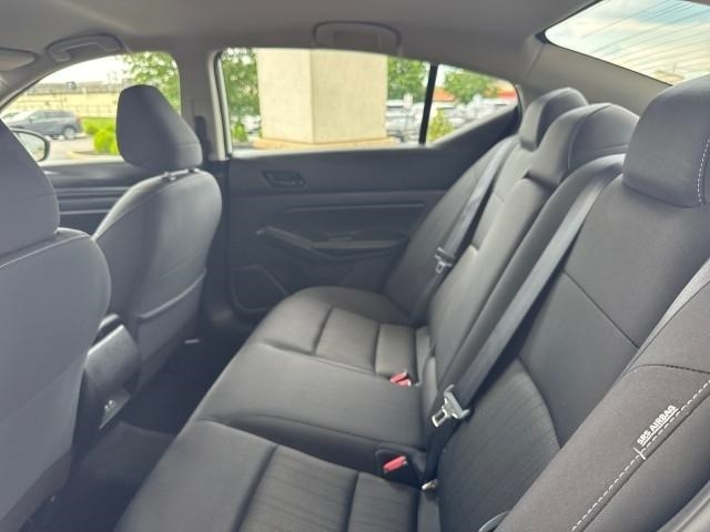 Nissan Altima 2.5 SV Sedan 2024
