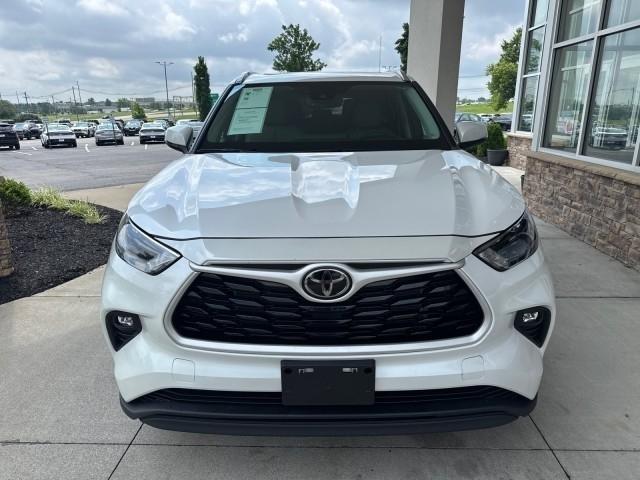 Toyota Highlander Platinum AWD (Natl) 2023