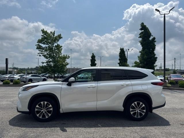 Toyota Highlander Platinum AWD (Natl) 2023