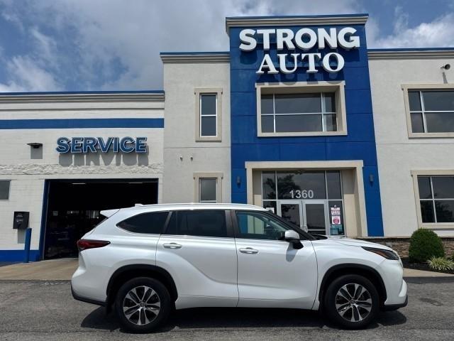 Toyota Highlander Platinum AWD (Natl) 2023