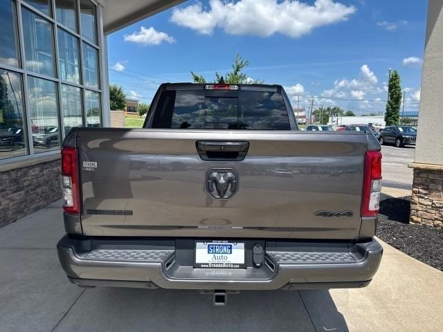 RAM 1500 Big Horn 4x4 Crew Cab 5'7" Box 2023