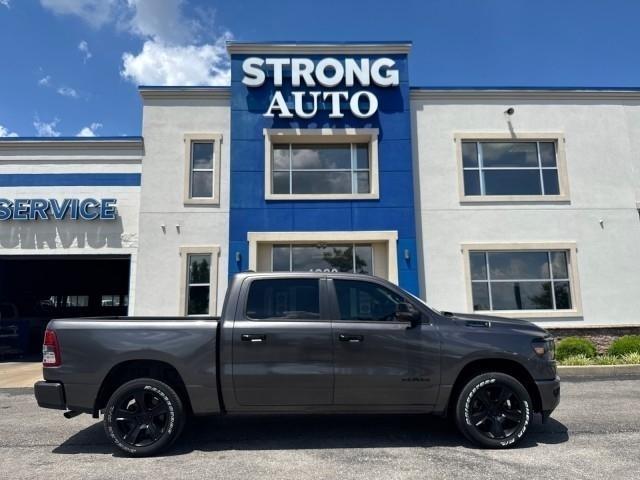 RAM 1500 Big Horn 4x4 Crew Cab 5'7" Box 2023