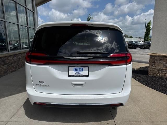 Chrysler Pacifica Touring L FWD 2022