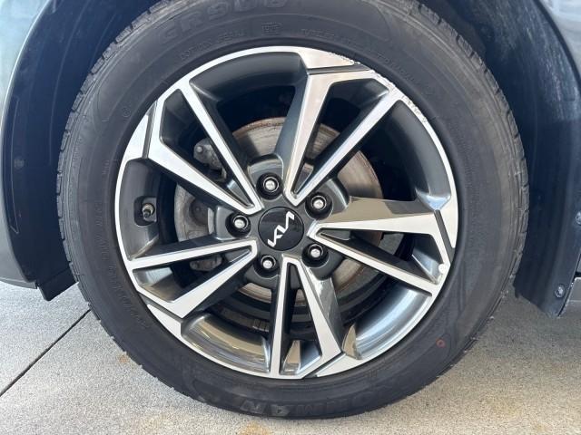 Kia Forte LXS IVT 2024