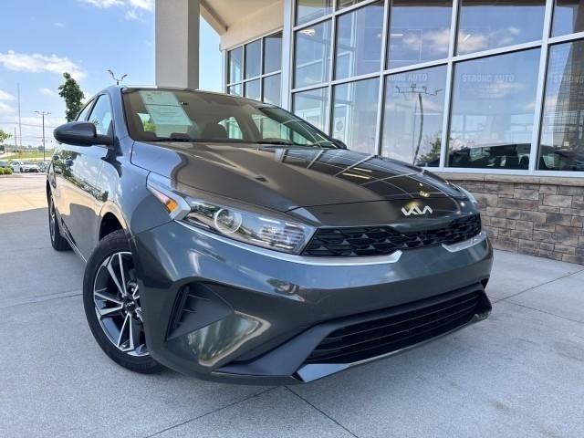 2024 Kia Forte LXS IVT