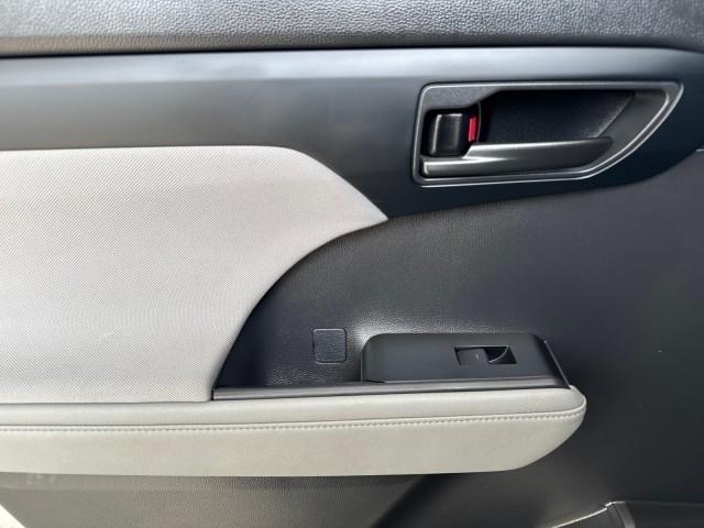 Toyota Highlander Platinum AWD (Natl) 2023