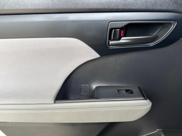 Toyota Highlander Platinum AWD (Natl) 2023