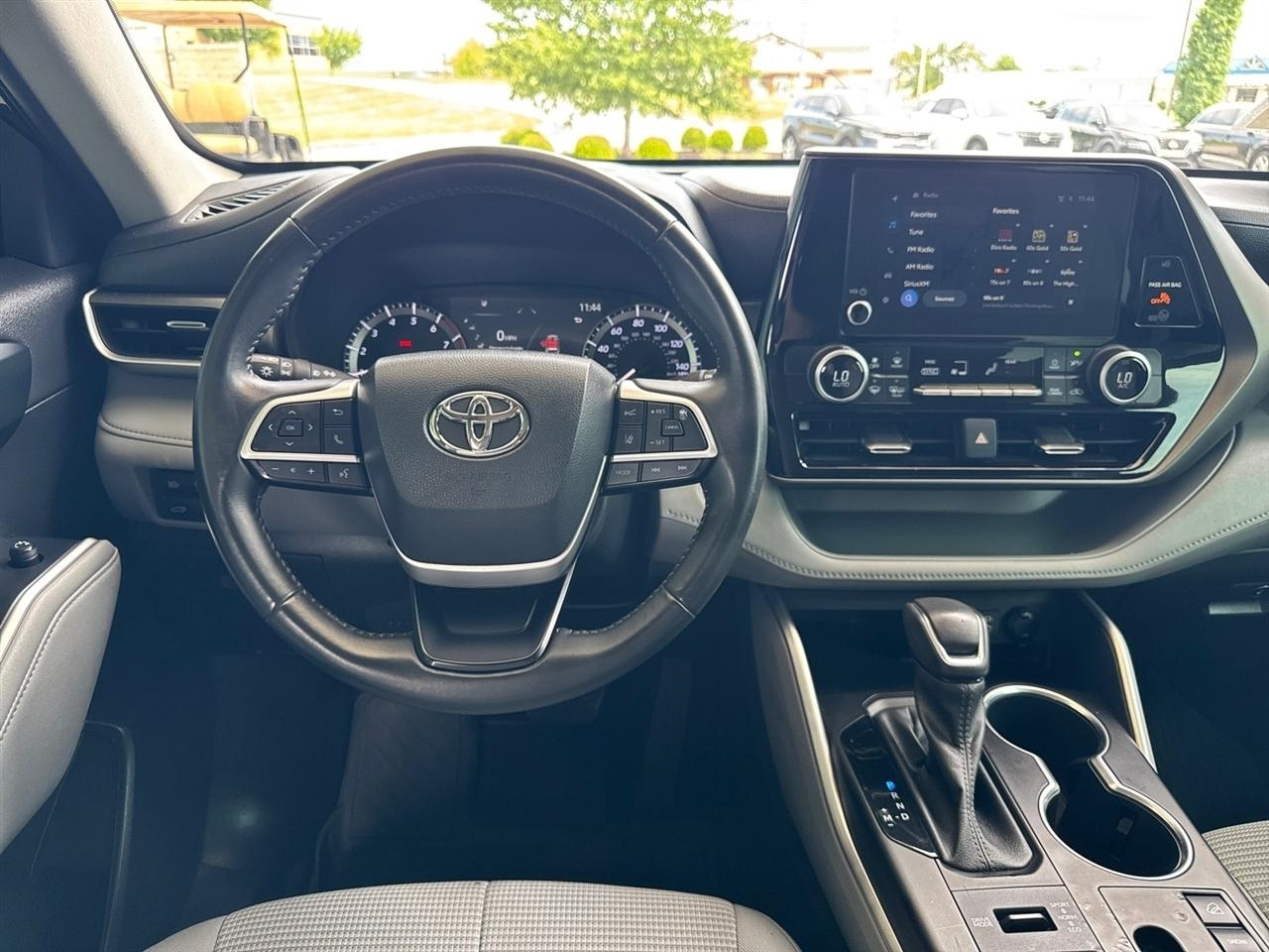 Toyota Highlander Platinum AWD (Natl) 2023