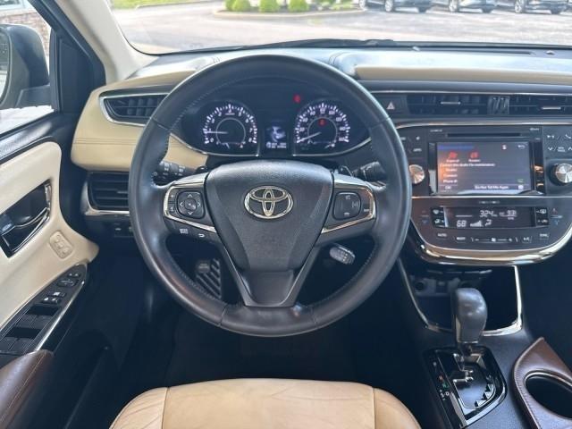Toyota Avalon 4dr Sdn XLE Touring (Natl) 2015