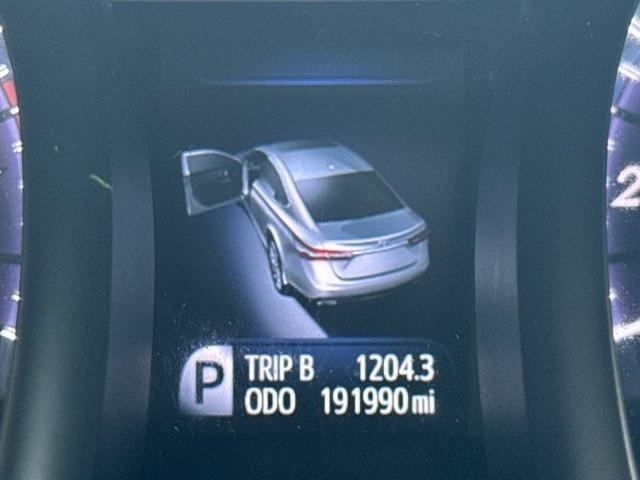Toyota Avalon 4dr Sdn XLE Touring (Natl) 2015