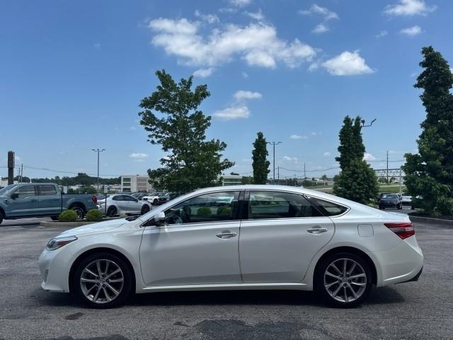Toyota Avalon 4dr Sdn XLE Touring (Natl) 2015