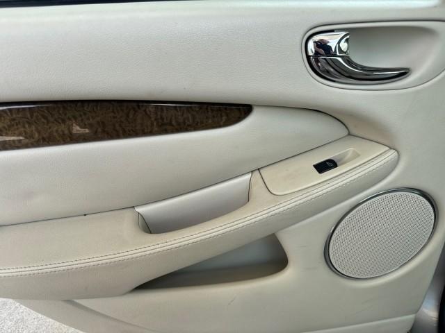 Jaguar X-Type 4dr Sdn 3.0L 2004