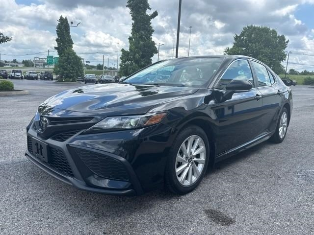Toyota Camry Hybrid SE Nightshade CVT (Natl) 2023