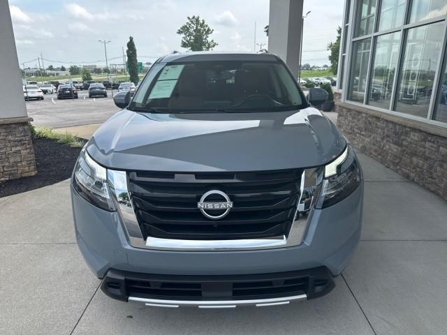 Nissan Pathfinder Platinum 2WD 2023