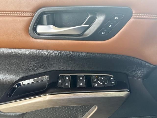 Nissan Pathfinder Platinum 2WD 2023
