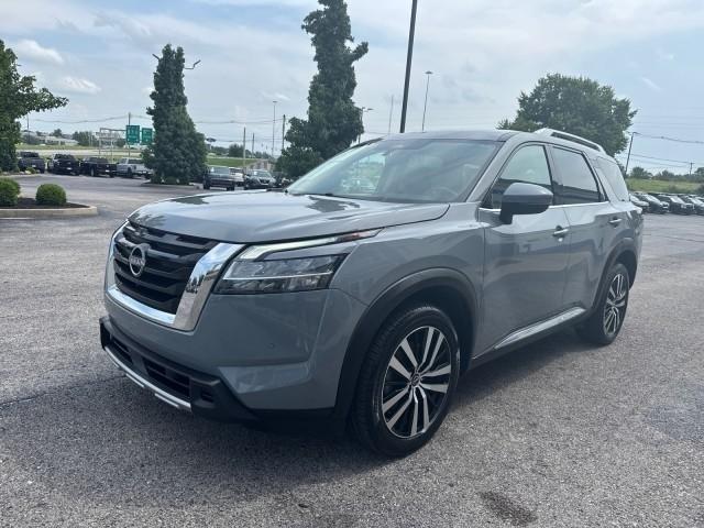 Nissan Pathfinder Platinum 2WD 2023
