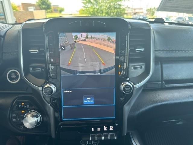 RAM 1500 Laramie 4x4 Crew Cab 5'7" Box 2023