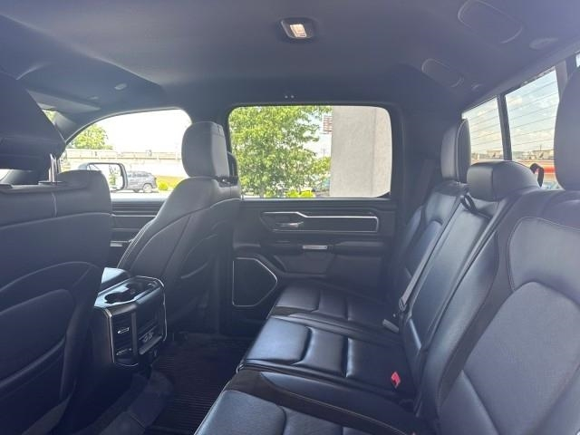 RAM 1500 Laramie 4x4 Crew Cab 5'7" Box 2023