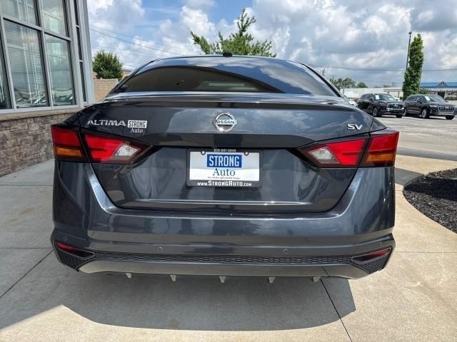 Nissan Altima 2.5 SV Sedan 2022