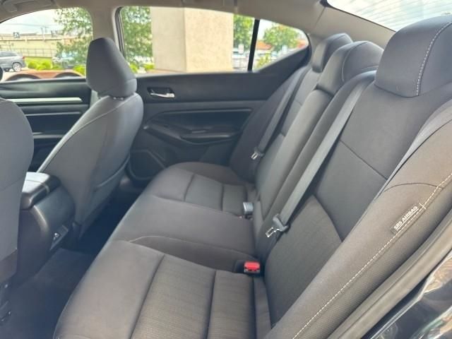 Nissan Altima 2.5 SV Sedan 2022