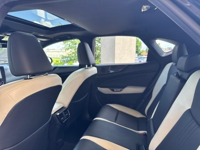 Lexus NX NX 250 Premium FWD 2023
