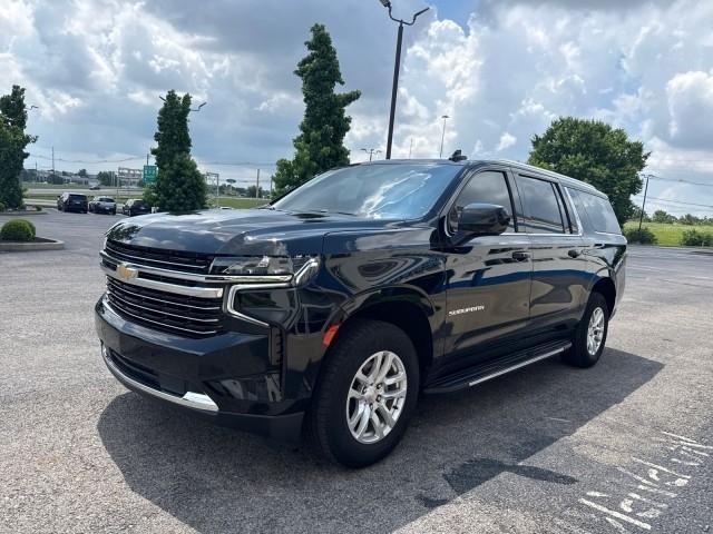 Chevrolet Suburban 4WD 4dr LT 2022