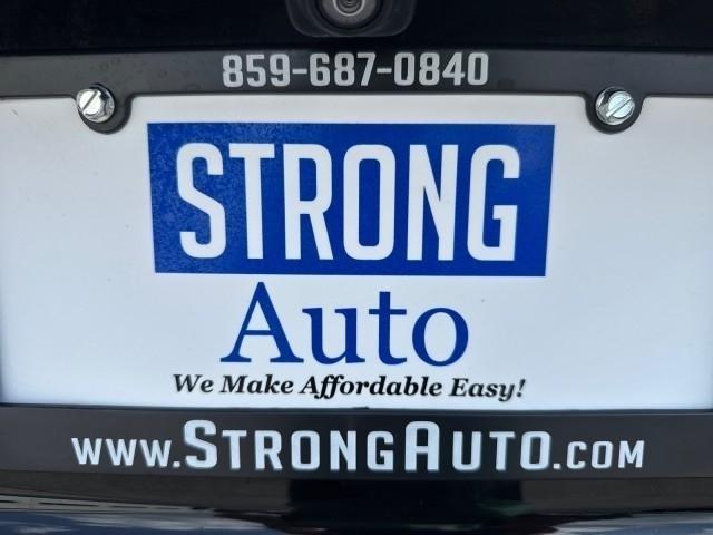 Chevrolet Suburban 4WD 4dr LT 2022