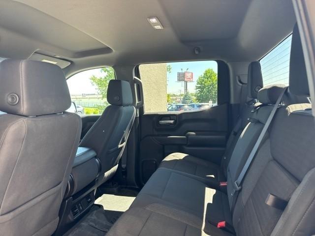 Chevrolet Silverado 1500 4WD Crew Cab 147" Custom Trail Boss 2024