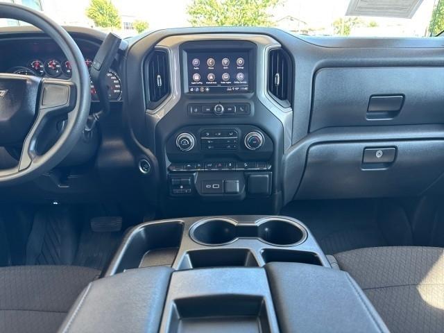 Chevrolet Silverado 1500 4WD Crew Cab 147" Custom Trail Boss 2024