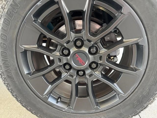 Toyota Tundra 4WD SR5 CrewMax 6.5' Bed (Natl) 2023