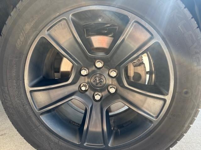 RAM 1500 Big Horn 4x4 Crew Cab 5'7" Box 2023