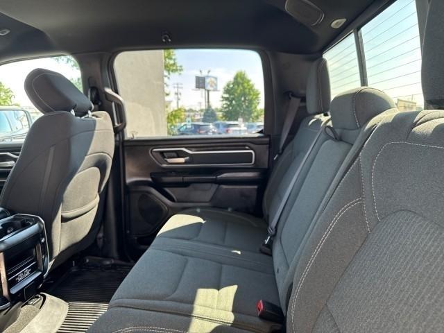 RAM 1500 Big Horn 4x4 Crew Cab 5'7" Box 2023