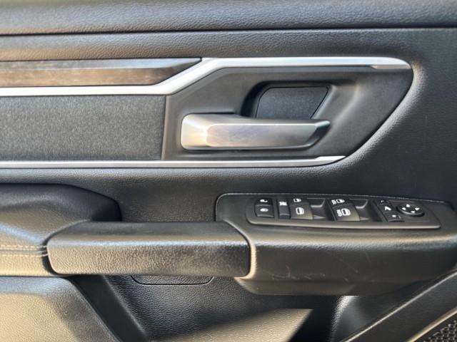 RAM 1500 Big Horn 4x4 Crew Cab 5'7" Box 2023