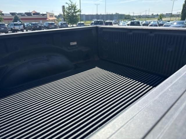 RAM 1500 Big Horn 4x4 Crew Cab 5'7" Box 2023