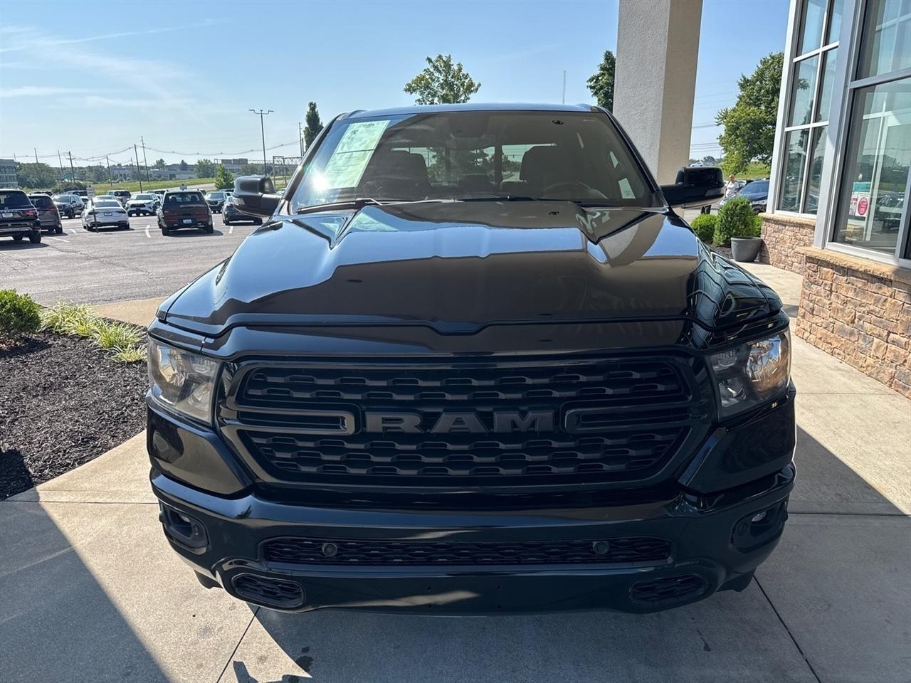 RAM 1500 Big Horn 4x4 Crew Cab 5'7" Box 2023