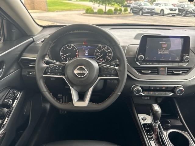 Nissan Altima SR FWD 2025