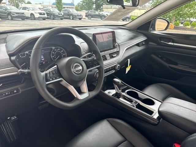 Nissan Altima SR FWD 2025