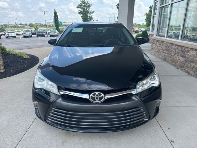 Toyota Camry 4dr Sdn I4 Auto XLE (Natl) 2015