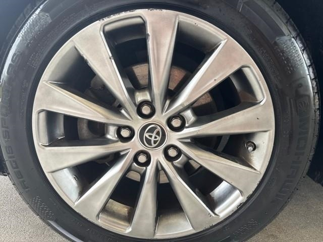 Toyota Camry 4dr Sdn I4 Auto XLE (Natl) 2015