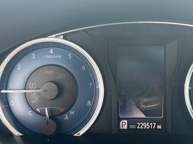 Toyota Camry 4dr Sdn I4 Auto XLE (Natl) 2015