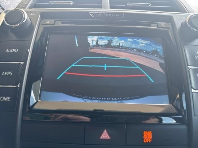 Toyota Camry 4dr Sdn I4 Auto XLE (Natl) 2015