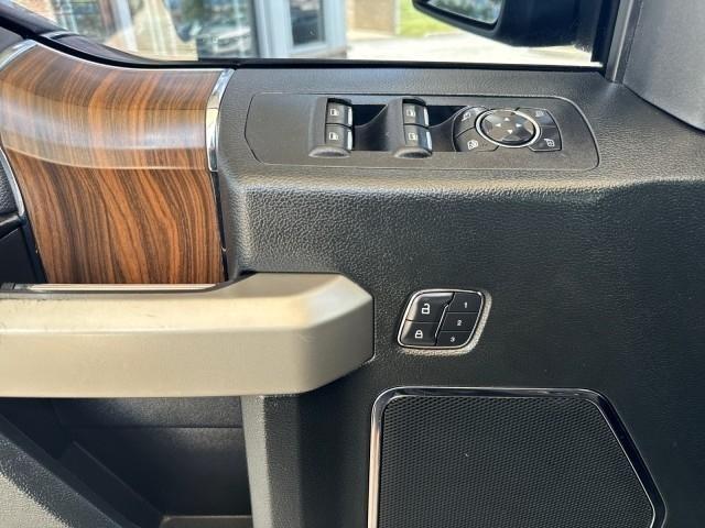 Ford F-150 4WD SuperCrew 145" King Ranch 2016
