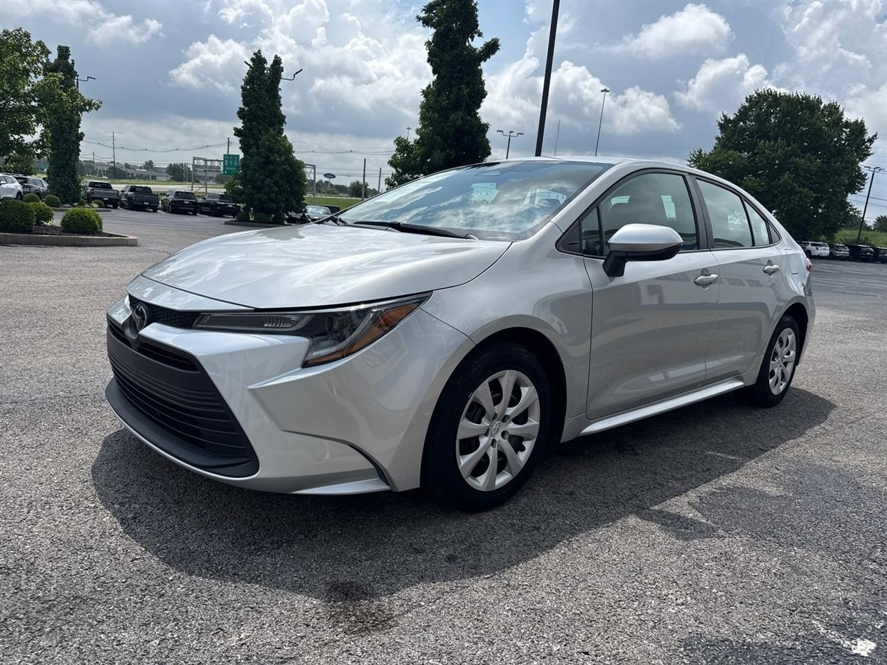 Toyota Corolla LE CVT (Natl) 2024