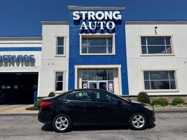 Ford Focus S Sedan 2018