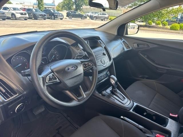 Ford Focus S Sedan 2018